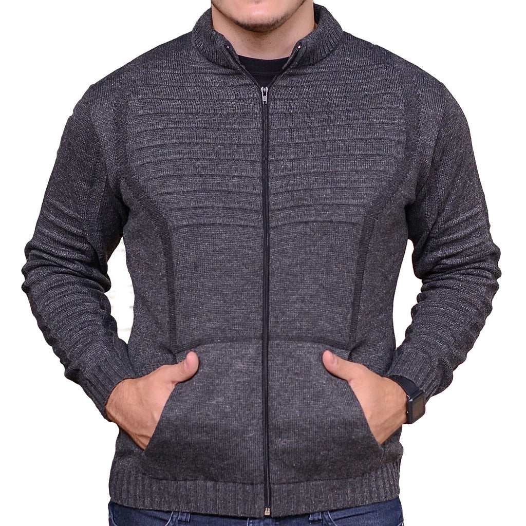 Cardigan Masculino em Tricot com Zíper Frontal e Bolsos