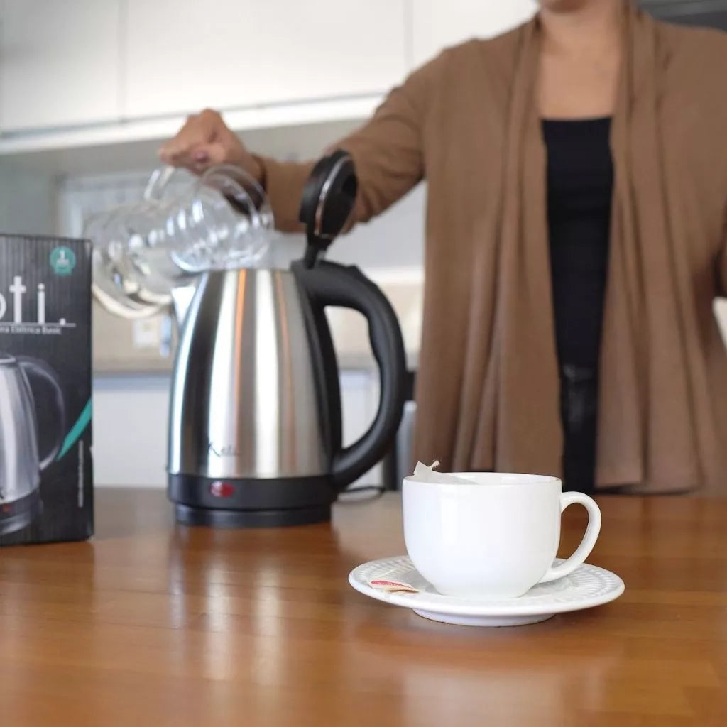 Chaleira Elétrica Inox 1.8 Litros – Jarra Prateada