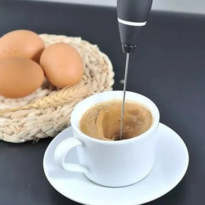 Mini Mixer Elétrico 2 em 1 para Bebidas e Ovos Recarregável