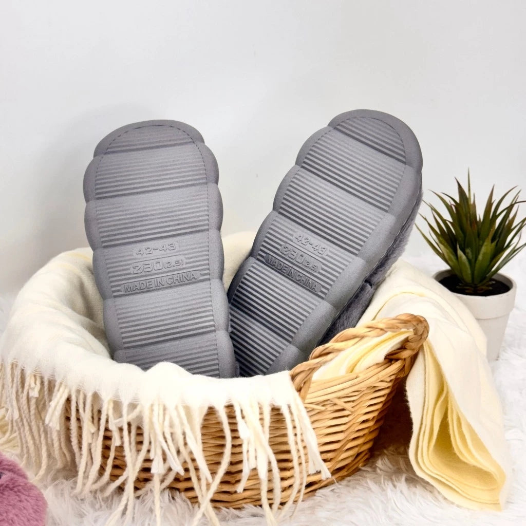 Pantufa Ursinho de Inverno Peluciada Antiderrapante