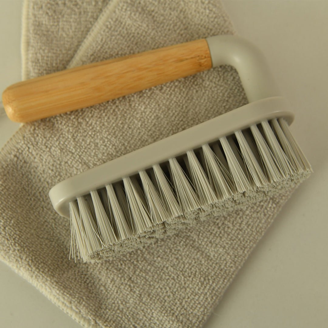 Escova de Piso com Cabo de Bambu Linha Flow