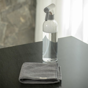 Kit Borrifador e Panos de Limpeza em Microfibra Linha Flow