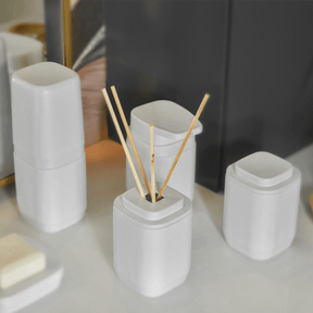 Kit de Acessórios de Bancada com Porta Sabonete Líquido 4 Unidades Linha Aura