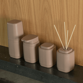 Kit de banheiro Completo com Lixeira de Pedal 6 Unidades Linha Aura