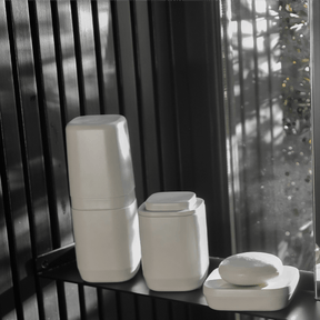 Kit de banheiro Completo com Lixeira de Pedal 6 Unidades Linha Aura